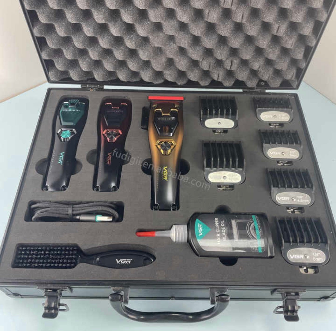 VGR V-668 Professional Vector Motor Hair Clipper – 11,000 RPM