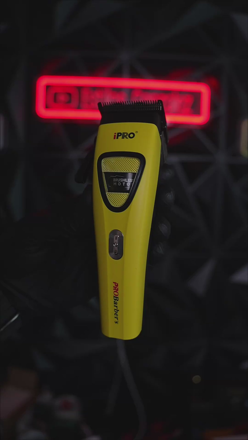 IPRO PROBarber’s S8167 Professional Hair Clipper – 7500 RPM | USB-C | 2500mAh